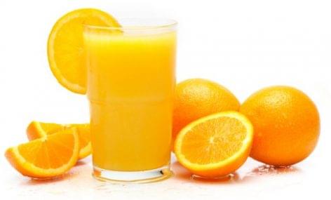 Nébih: megfeleltek az előírásoknak a frissen facsart narancslevek
