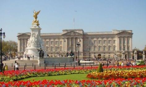 A királyi vendéglátásból kaphatnak ízelítőt a Buckingham-palota látogatói