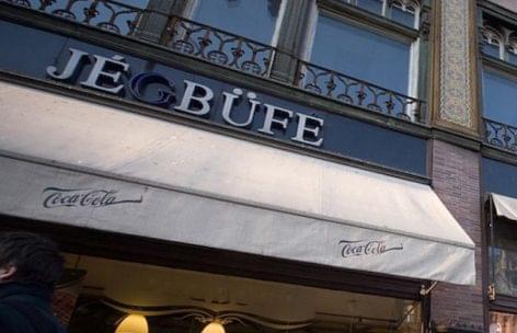 The Jégbüfé reopens in October