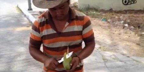 Great mango cutting style – Video of the day