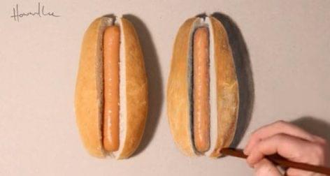 Which hot dog is the real one – Video of the day