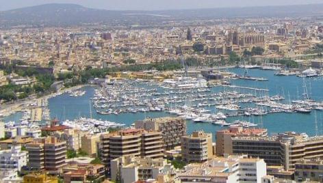 Palma de Mallorca megtiltotta az éjszakai alkoholárusítást több turistazónában