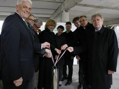 The cornerstone of Béres Zrt’s  new production department was laid in Szolnok on Monday