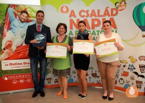 Rossmann was awarded for the art support of small children