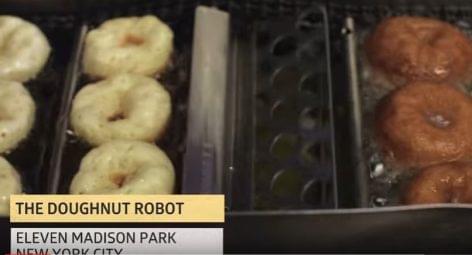 A robot is making these awesome donuts
