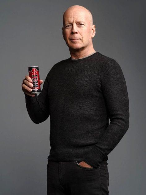Bruce Willis a HELL ENERGY reklámarca