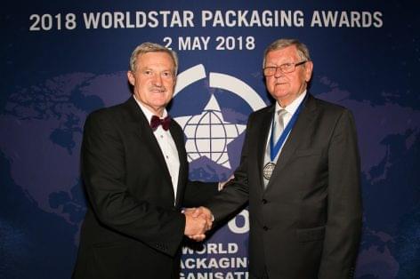 Dunapack Hungary’s retired leader, the former president of CSAOSZ won Lifetime Achievement in Packaging Award