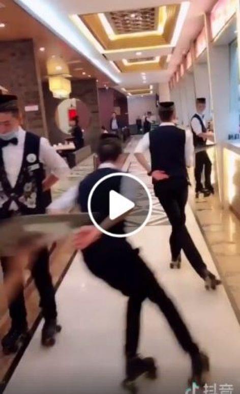 The most mobile waiters – Video of the day