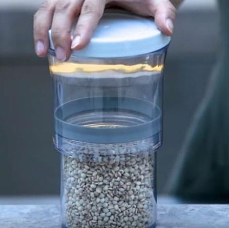 Containers Shrink To The Exact Size You Need – Video of the day