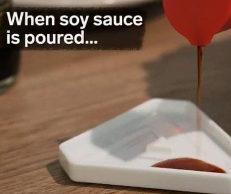 Soy sauce in 3D – Video of the day