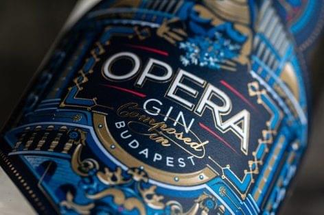 Graphasel was awarded with Red Dot Award for its design for Opera Gin