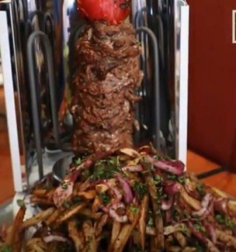 Carve your own tableside shawarma at this NYC restaurant – Video of the day