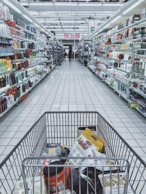 Magazine: Differing trends for discount supermarkets