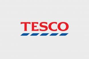 Áraiba, munkatársaiba és áruházaiba fektet be a Tesco