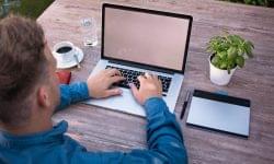 A third of Hungarians cannot call a reliable professional in case of a home emergency