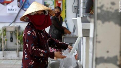 Vietnám: rizs-ATM a bajba jutottaknak