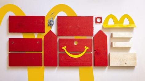 Happy-Meal Bird Houses – Video of the day