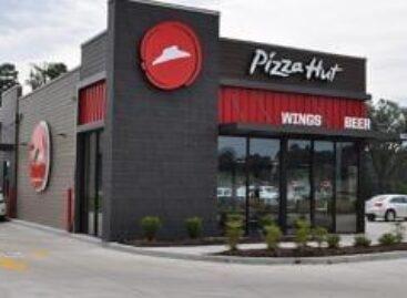 This is why chicken is on the Pizza Hut menu