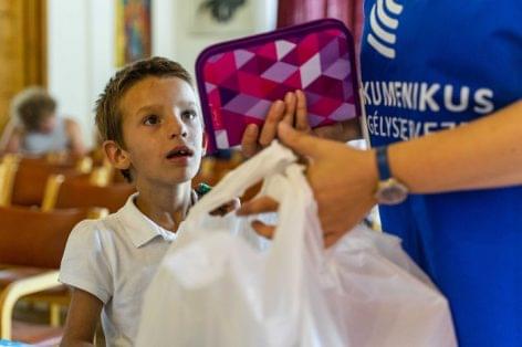 Tesco helps to fill two thousand school bags