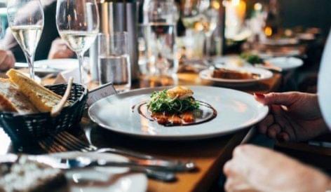 UK Shopper Numbers Rise After Launch Of State-Funded Dining Scheme