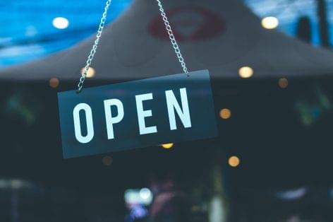 Hogyan készülnek a nyitásra a hazai cégek?