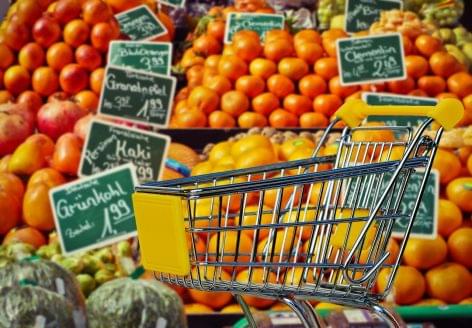 Hungarians buy vegetables and fruits mostly in large chain stores
