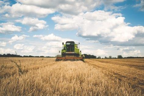 The members of Magyar Bankholding help the agricultural sector with huge loans
