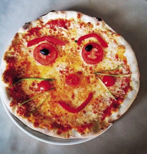 101 smiling pizzas