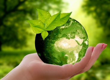 A  CYCLE háztartási tisztąítószerek elnyerték a 2021-es Zöld Termék Díjat a „körforgásos anyagok” kategóriában