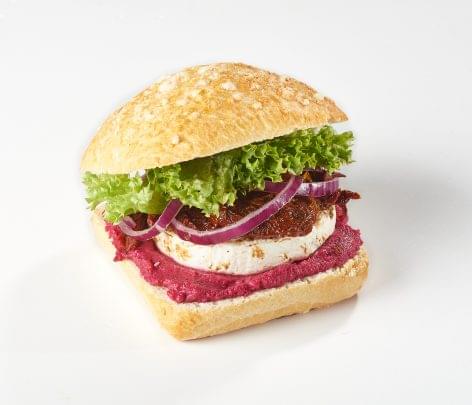 Hazai különlegességekből készülnek az OMV legújabb gourmet szendvicsei