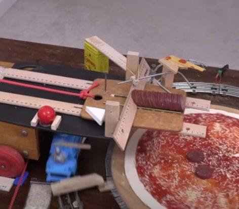 The pizza-making contraption – Video of the day