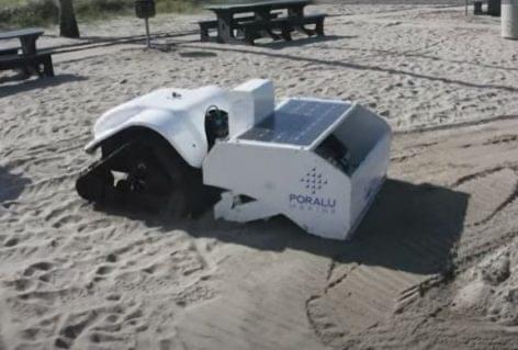 Turistastrandokat tisztító robot – A nap videója