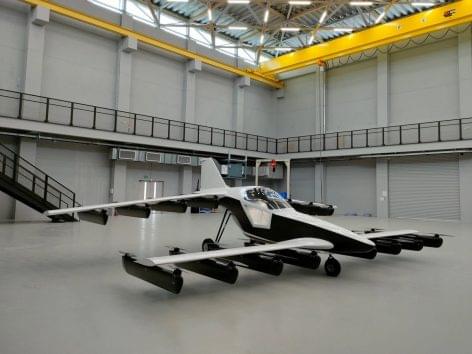 Single-person electric planes to start flying in 2022
