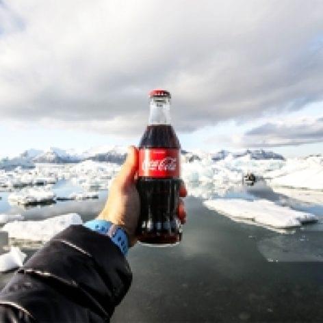 Megerősíti a Coca-Cola az újrahasználható flakonokra vonatkozó stratégiáját