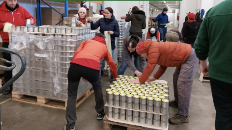 Hungarian Food Bank: We prepared 100,000 cans for refugees