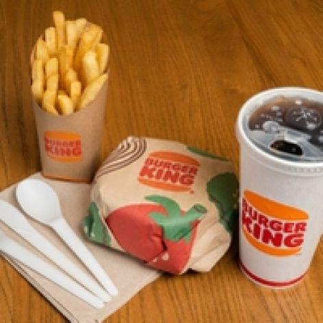 Kivezeti a PFAS-t élelmiszercsomagolásából a Burger King