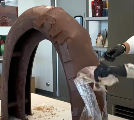 Lenyűgöző csokoládéfigura középhaladóknak – A nap videója