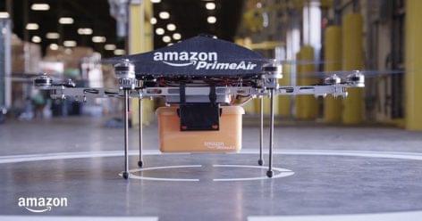Indul az Amazon drónos házhoz szállítása