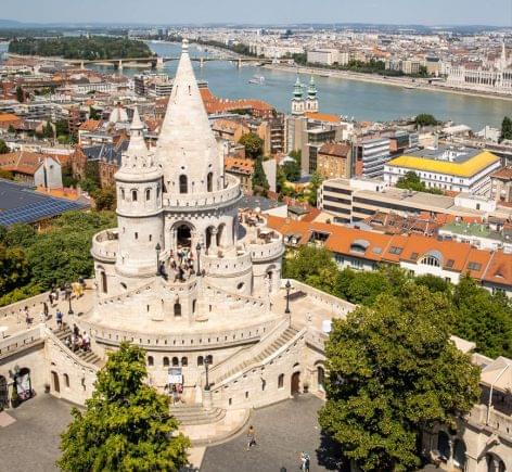 (HU) Budapest legújabb skybar-ja nyílik a Budai Várban