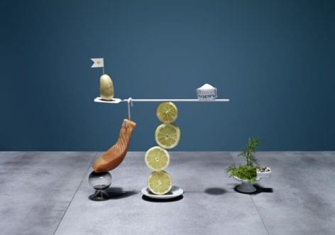 A well-balanced diet – Picture of the day