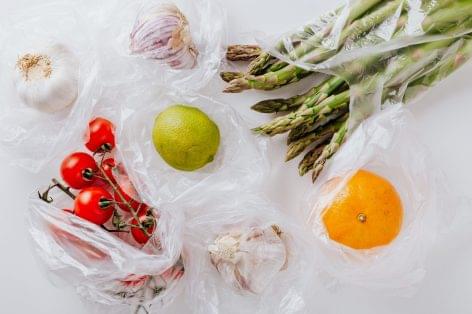Welsh government plans to ban all single-use plastic bags