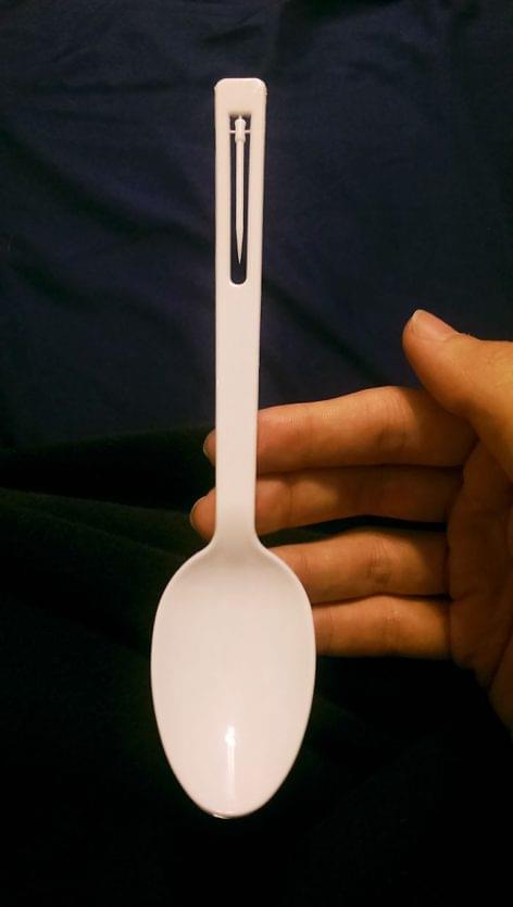 Plastic spoon with some added value – Picture of the day