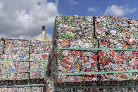 Egy aluminium doboz újrahasznosítása 95 %-kal kevesebb energiába kerül, mint egy új előállítása