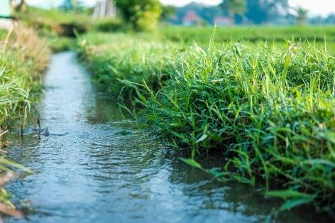 A Szent László-patak fenntartható vízgazdálkodására 1,4 milliárd forintot fordítanak