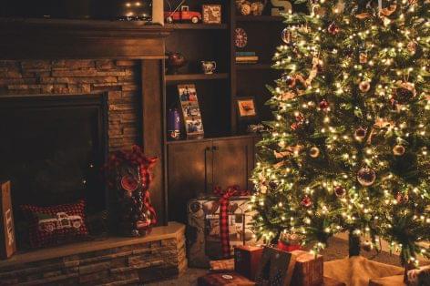 Consumers can spend less for Christmas this year