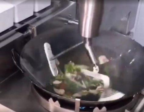 A konyhai robotizálás különböző szintjei – A nap videója