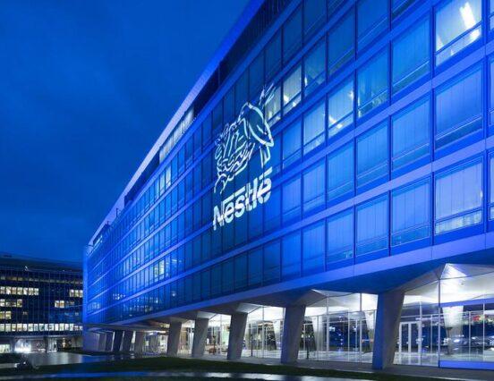 Eladja a Nestlé jégkrémüzletágát, de marad a Froneri vegyesvállalatban