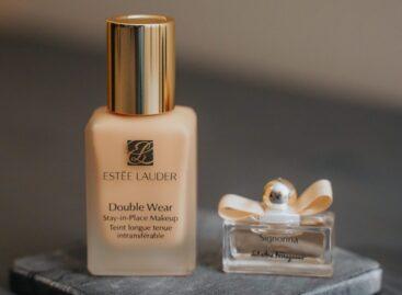 Estée Lauder Expects Bigger Drop In Profit On Higher Costs, Slow China Recovery