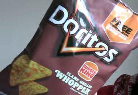 A Burger Kinggel együttműködve vezet be új Whopper ízt a Doritos