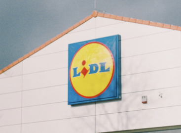 Lidl is reducing the price of another hundred products